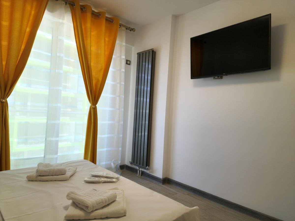 Cristalex Aparthotel & Spa Mamaia Nord Navodari Dış mekan fotoğraf