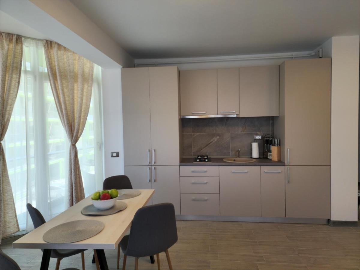 Cristalex Aparthotel & Spa Mamaia Nord Navodari Dış mekan fotoğraf