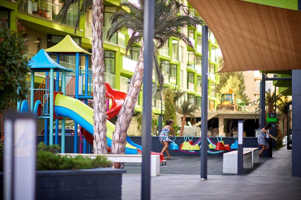 Cristalex Aparthotel & Spa Mamaia Nord Navodari Dış mekan fotoğraf