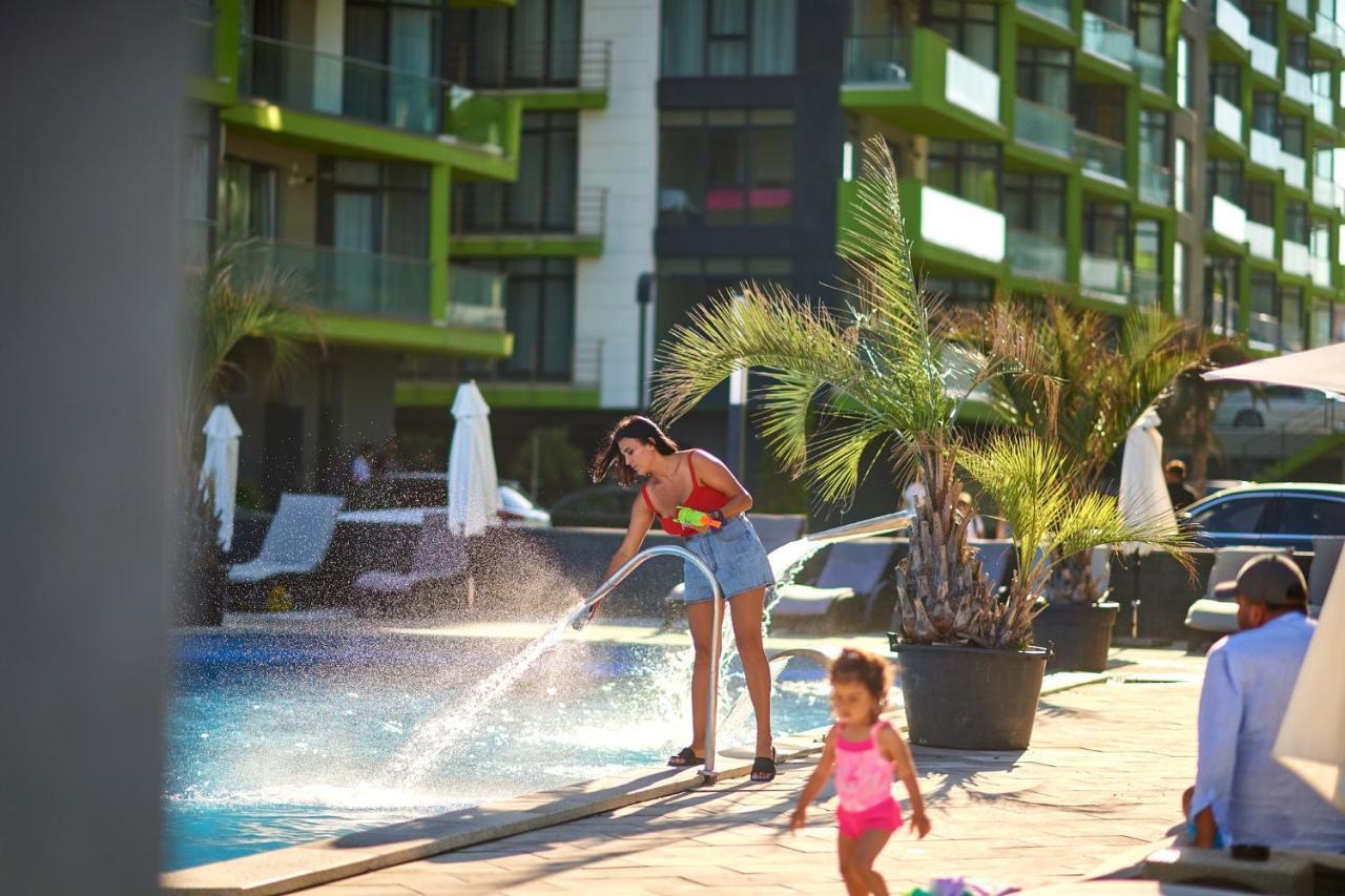 Cristalex Aparthotel & Spa Mamaia Nord Navodari Dış mekan fotoğraf