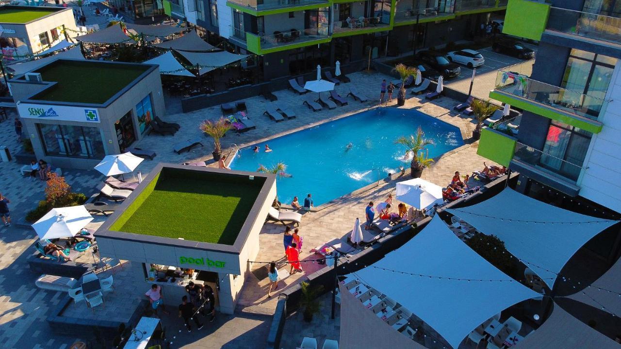 Cristalex Aparthotel & Spa Mamaia Nord Navodari Dış mekan fotoğraf